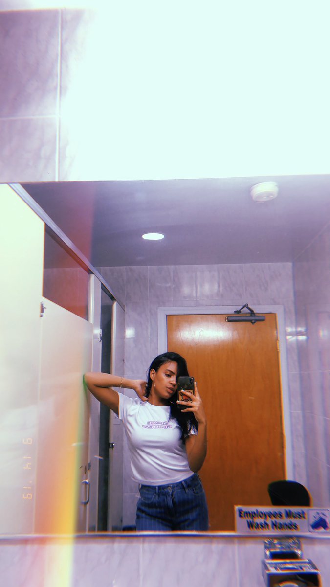 yrstrulymia's tweet image. 💫