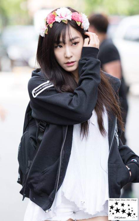 pinkmontaelien1's tweet photo. โค๏ธ How are you, Love? โค๏ธ
#MYOnceInALifetime #TiffanyYoung #LoveTiffany #MissingTiffany
#SNSD #Tiffany #TiffanyHwang #HwangMiyoung #YoungOne https://t.co/DHUxobCEJI