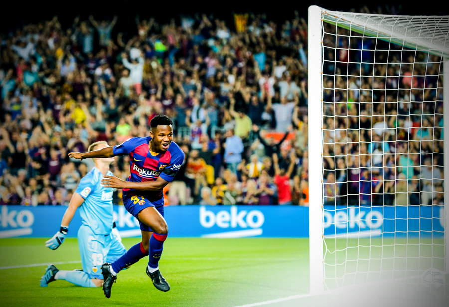 brfootball's tweet photo. Seven minutes into his first Barcelona start, Ansu Fati already has a goal and an assist. 

He’s 16 ✨ https://t.co/KJCNyvt8Qb