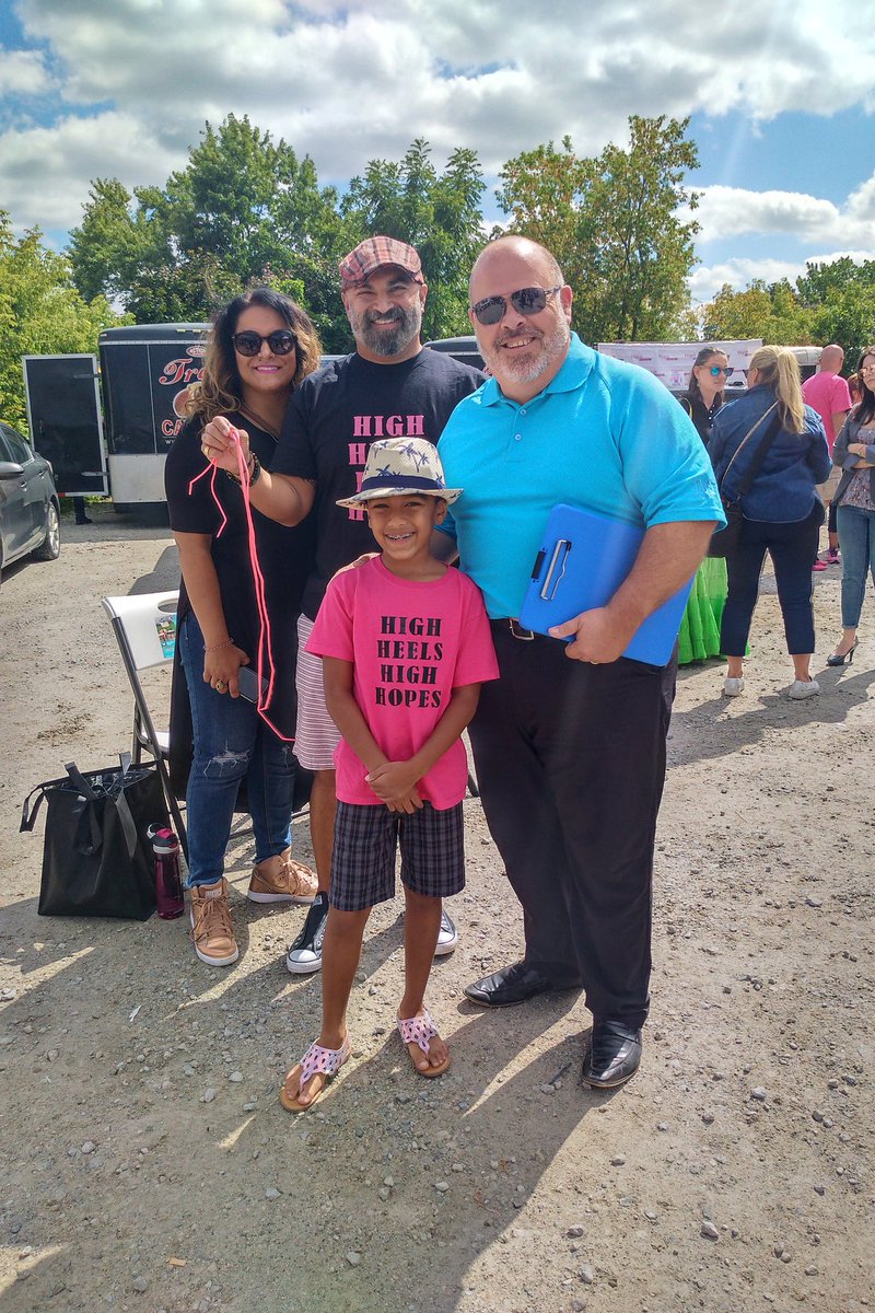 Mike_Cluett's tweet photo. Hope in High Heels #MiltonON is over for another year but I hope the message of the day continues throughout. Ending gender based violence is the goal! Thanks the Chuck @SpeakingDJ Winters &amp; @UniforTheUnion @JerryPDias for your incredible support of @HaltonWomensPl https://t.co/ei8wwKvPDi