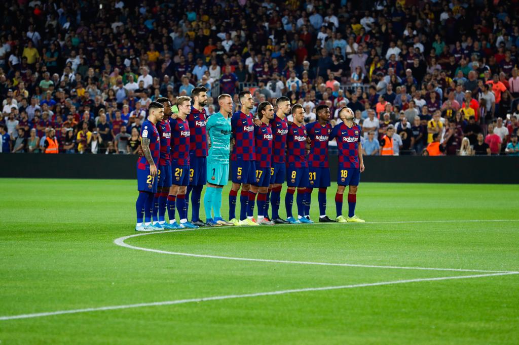 Los jugadores del Barcelona guardaron un minuto de silencio por Xana (Foto: FCB).