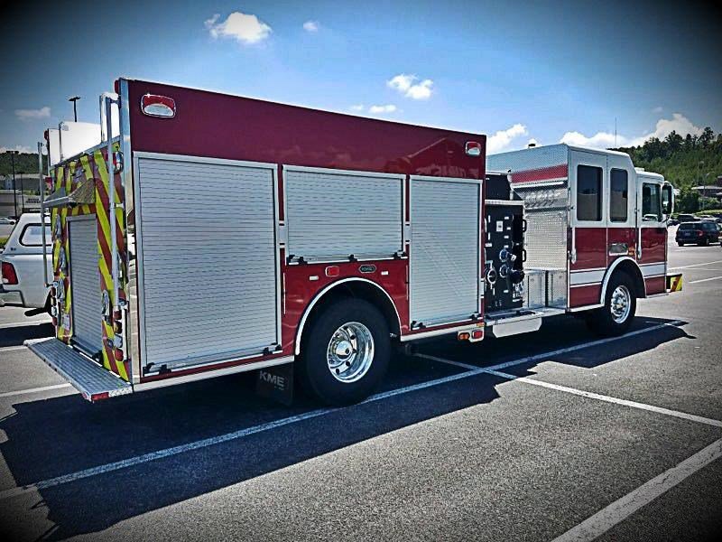KMEFire's tweet photo. If your department is shopping for a new apparatus needed for immediate delivery, consider #KME's Custom Top Mount #Pumper. For more information and photos on this rig head to https://t.co/ct8tcJg3xB or contact your local KME dealer https://t.co/WClWCdoL8m #kmeworks4u #kmepride https://t.co/BNNWLB3tGx