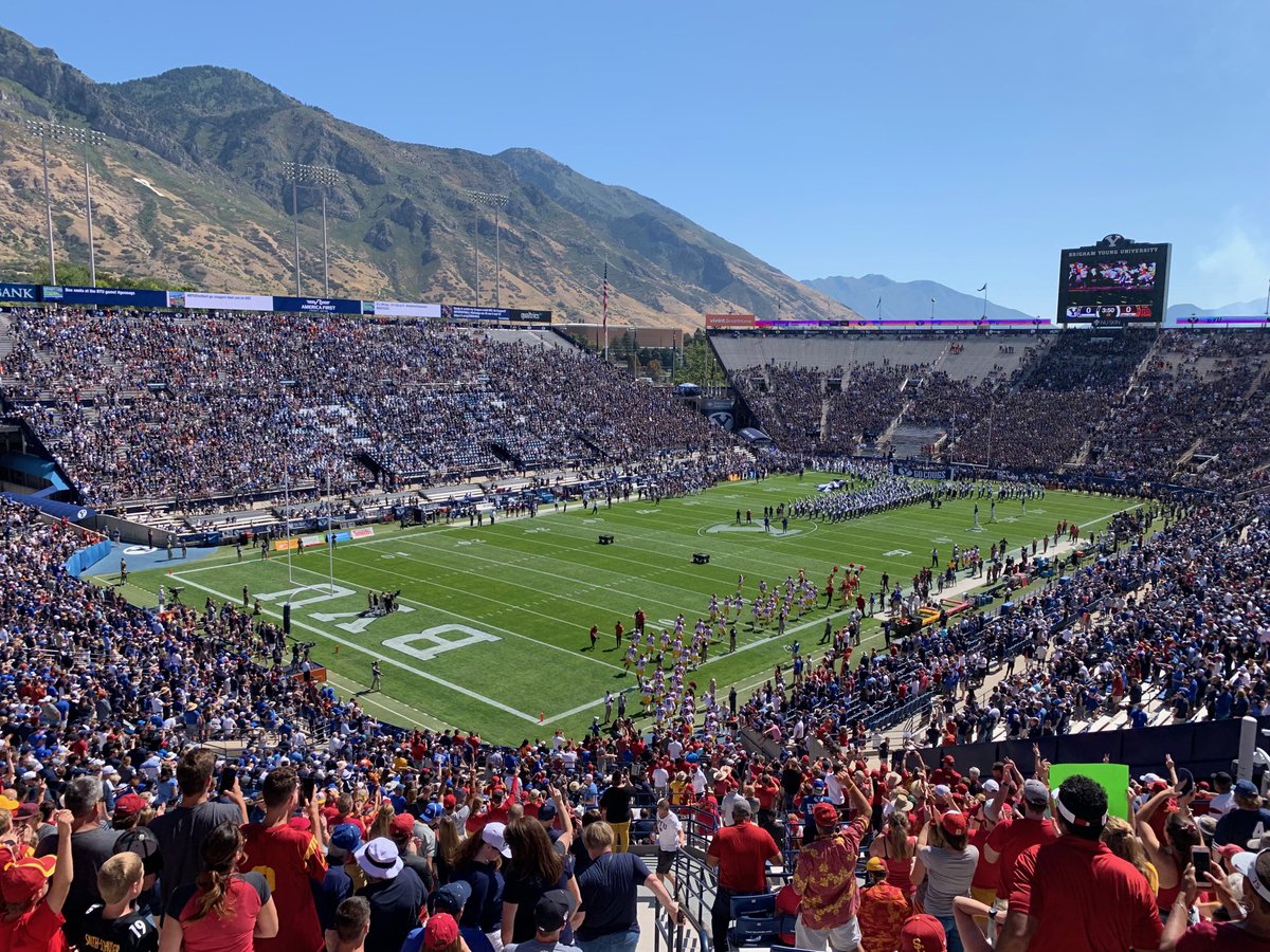 PeoplePauer's tweet photo. Trojans take the field at BYU’s La Velp Edwards Stadium! #uscalumni   #fighton https://t.co/q7RD3rIqyl