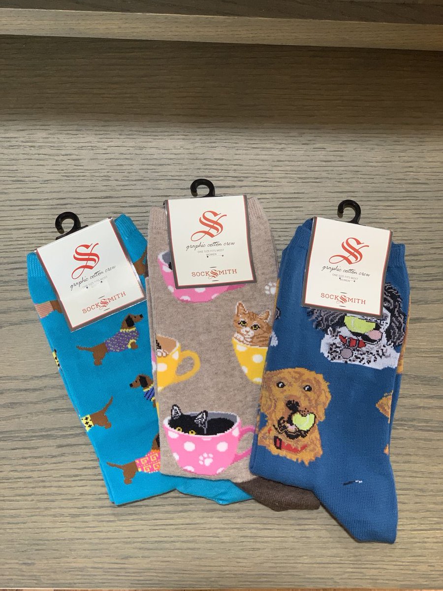 feetloveus's tweet image. NEW socks for adults + kids! 🧦 Stop in to check out all of our new patterns. 🍁☕️ #socksmith #patternedsocks #feetloveus