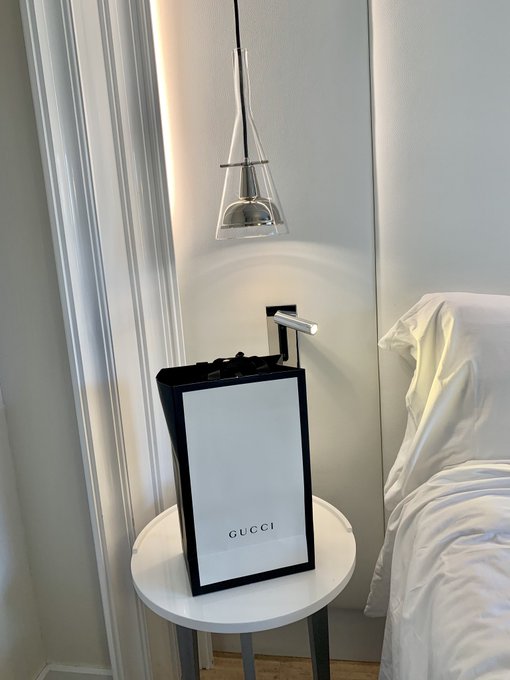 Made him buy me new Gucci then fucked him in the ass https://t.co/fkPI05oa5S