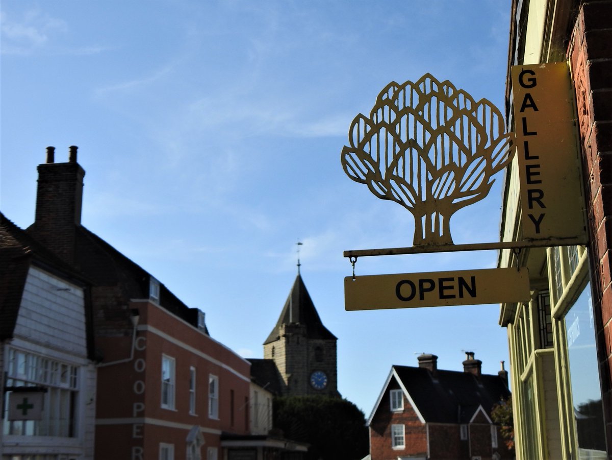 Made it- just: final day of 'ebb and flow', the final exhibition for  <a href="/ArtichokeGlry/">Artichoke Gallery</a>. 
Great stuff all- good luck for your future endeavours.