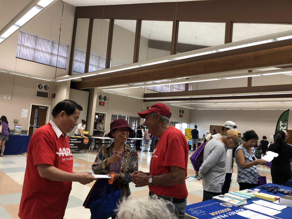 susanwangus's tweet image. ☂️☂️☂️TY @EdChau49 Assemblymember Ed Chau for sponsoring the #Emergency Preparedness event in @ConnectwithTC #TempleCity partner orgs👩‍✈️👨‍🚒👮‍♀️ @AARPCA @Ateshatweets @LACHealthSrvs @metrolosangeles @LACDMH @SCE_Communities @socalgas @LACoFDPIO @LACo_DPSS @LASDHQ @lacountyparks