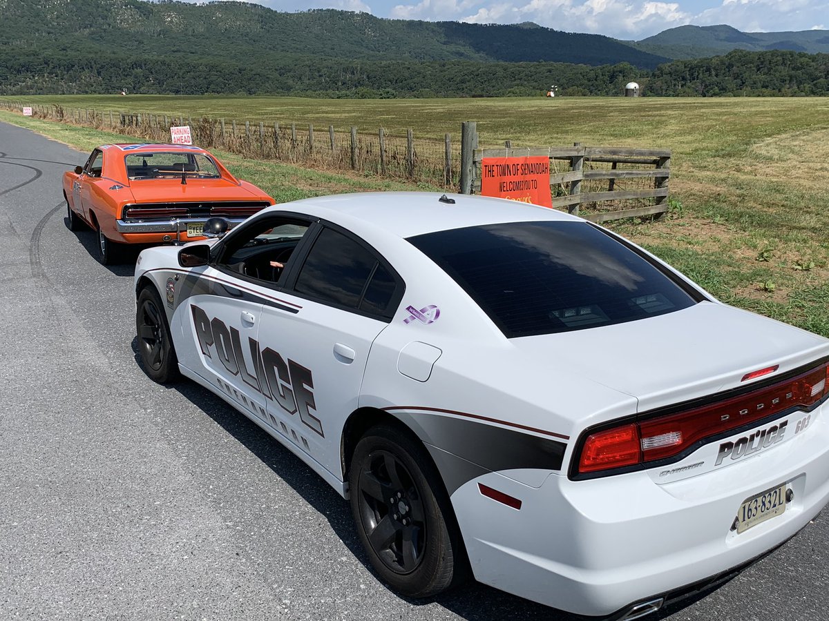 JerseyGeneral01's tweet photo. Took the trip to the Shenandoah Speedway in Virginia for the gathering that took place down there last month. WHAT A BLAST we had until Rosco got involved LOL.
#shenandoahspeedway #virginia #police #pulledover https://t.co/peWjaXjfVX