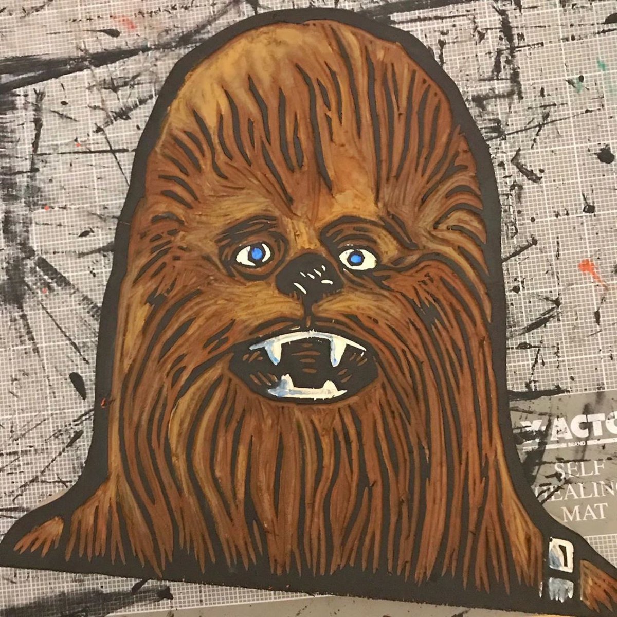 DavidHMandel's tweet image. Super excited about my wood block Chewbacca commission by @blockwatchcaptain

#Repost @blockwatchcaptain
・・・
Kenner Chewbacca commission. #chewbacca #chewie #starwars #kenner #kennertoys #vintagetoys #bootlegtoys #woodcut #woodcutsculpture #lowbrowart #popart