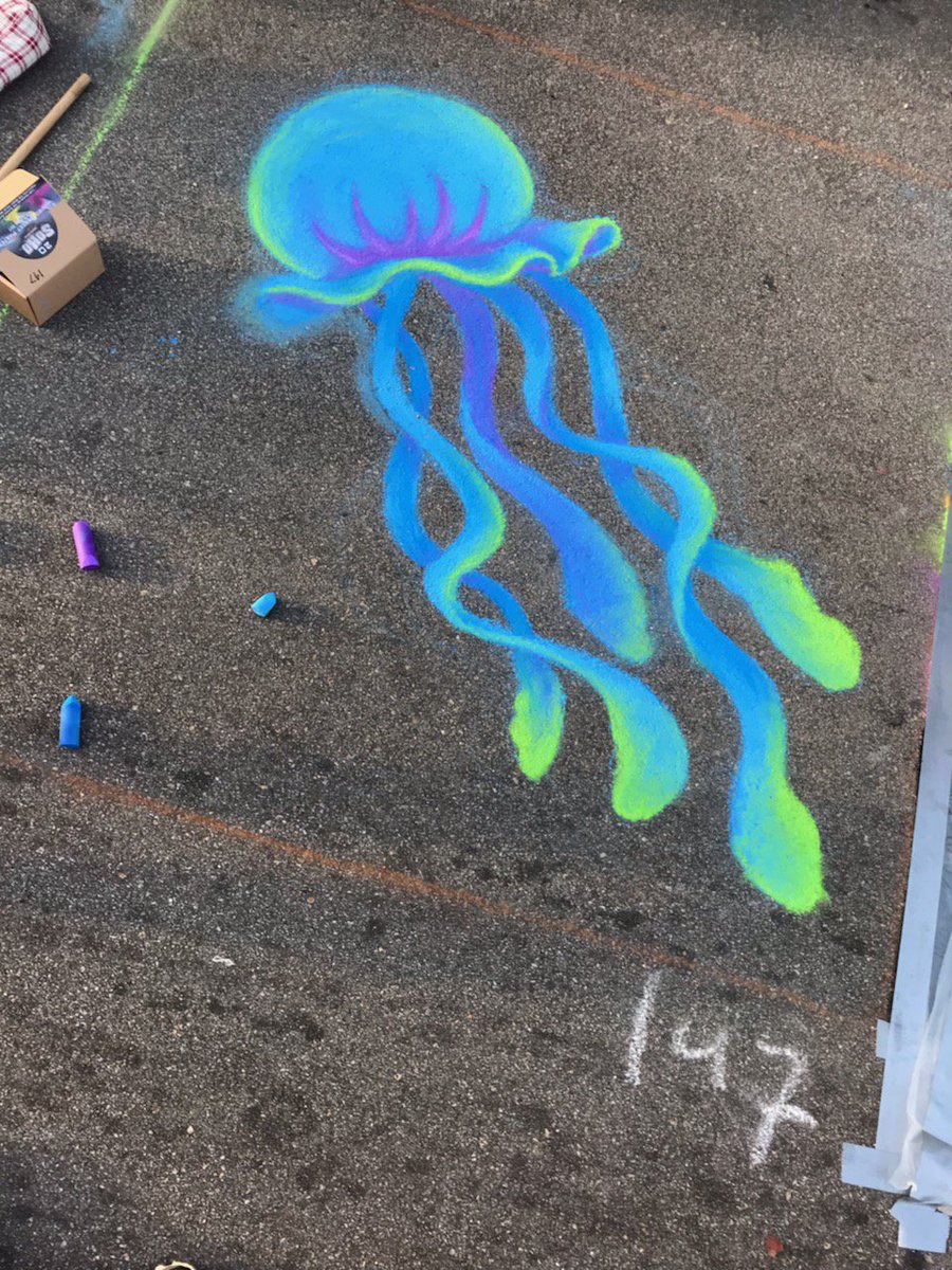 bridgettebeeart's tweet photo. SparkCon artSpark Day 1 progression photos! Gonna be back out tomorrow too finish it up 💙
If you're in Raleigh, NC, come stop by 😄
#art #Sparkcon #artistsontwitter https://t.co/El5ElPYggk