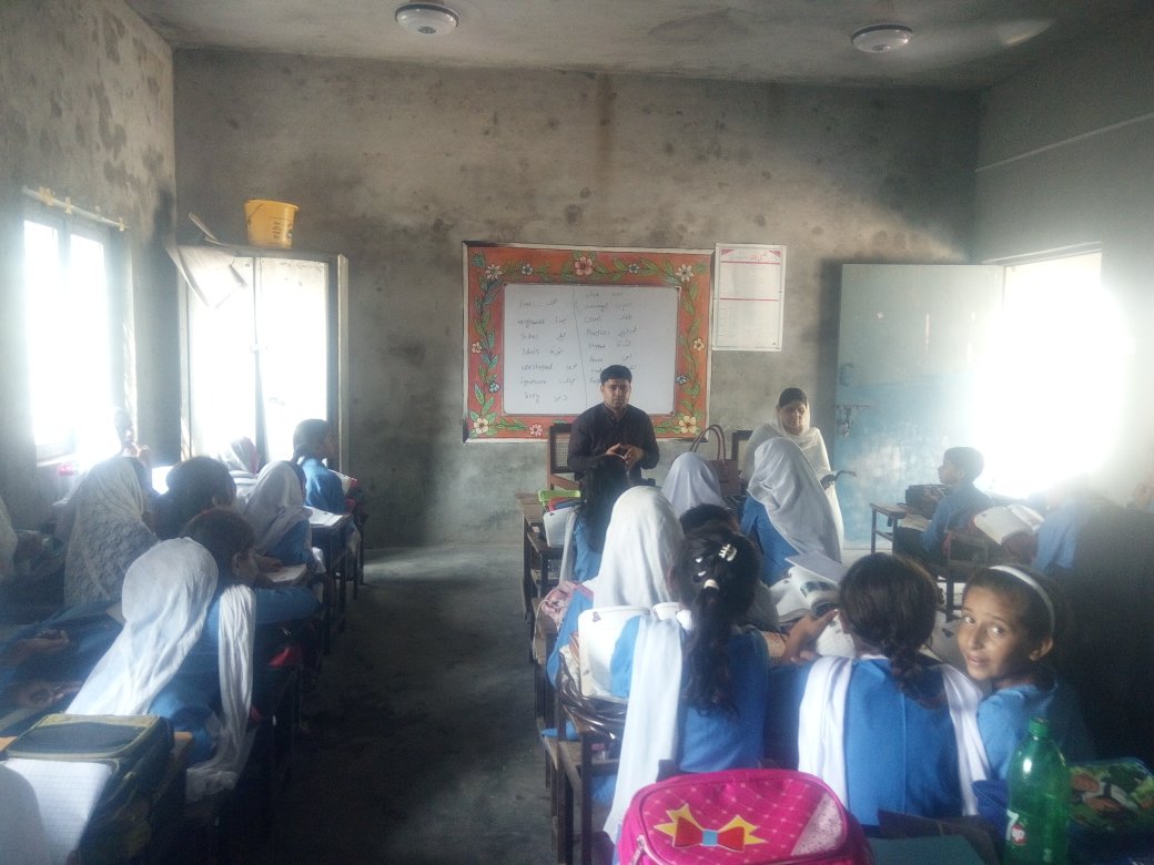 ZaheerBhu's tweet photo. Dengue awareness balance diet awareness sessions in schools https://t.co/49CT3j11J8