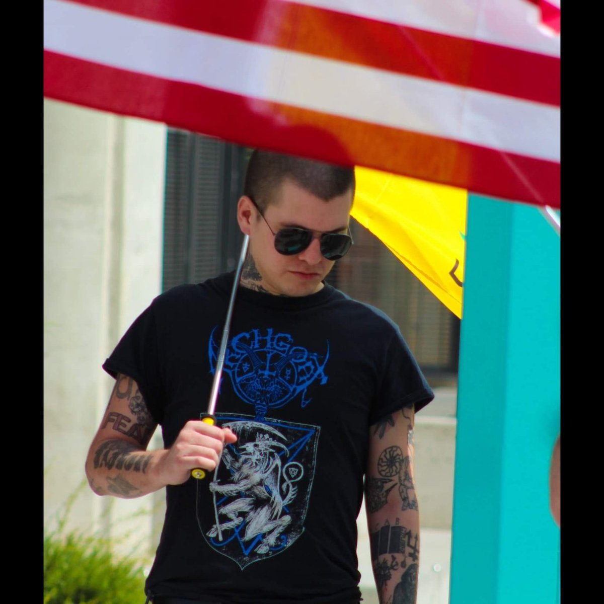 KDenRocker's tweet photo. #knowyournazis #albuquerque #NoFashNM #smashthefash #merikkka #americawasnevergreat #fucktrump https://t.co/RKAq98riPO