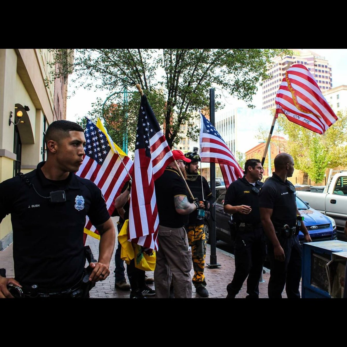 KDenRocker's tweet photo. #knowyournazis #albuquerque #NoFashNM #smashthefash #merikkka #americawasnevergreat #fucktrump https://t.co/RKAq98riPO