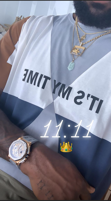 特殊時刻！詹皇曬照展示手部文身：11點11分-黑特籃球-NBA新聞影音圖片分享社區