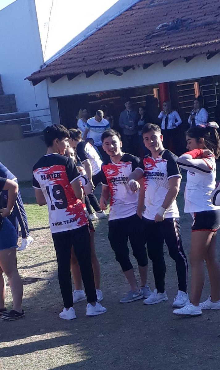 NachoAvila20's tweet photo. Un placer vivir esta experiencia con este hermoso equipo, y con un hermano como vos wacho @Ema_parra24 
Gracias !!
#Cheerleader #cheeropen https://t.co/PAOIwhl8KO