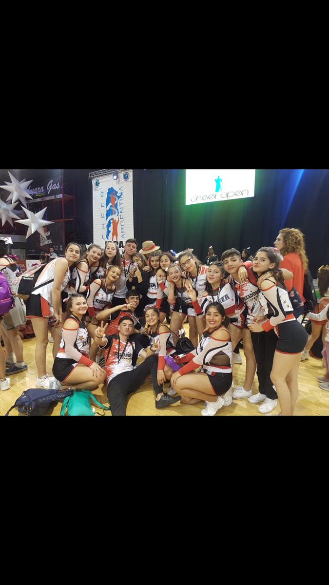 NachoAvila20's tweet photo. Un placer vivir esta experiencia con este hermoso equipo, y con un hermano como vos wacho @Ema_parra24 
Gracias !!
#Cheerleader #cheeropen https://t.co/PAOIwhl8KO