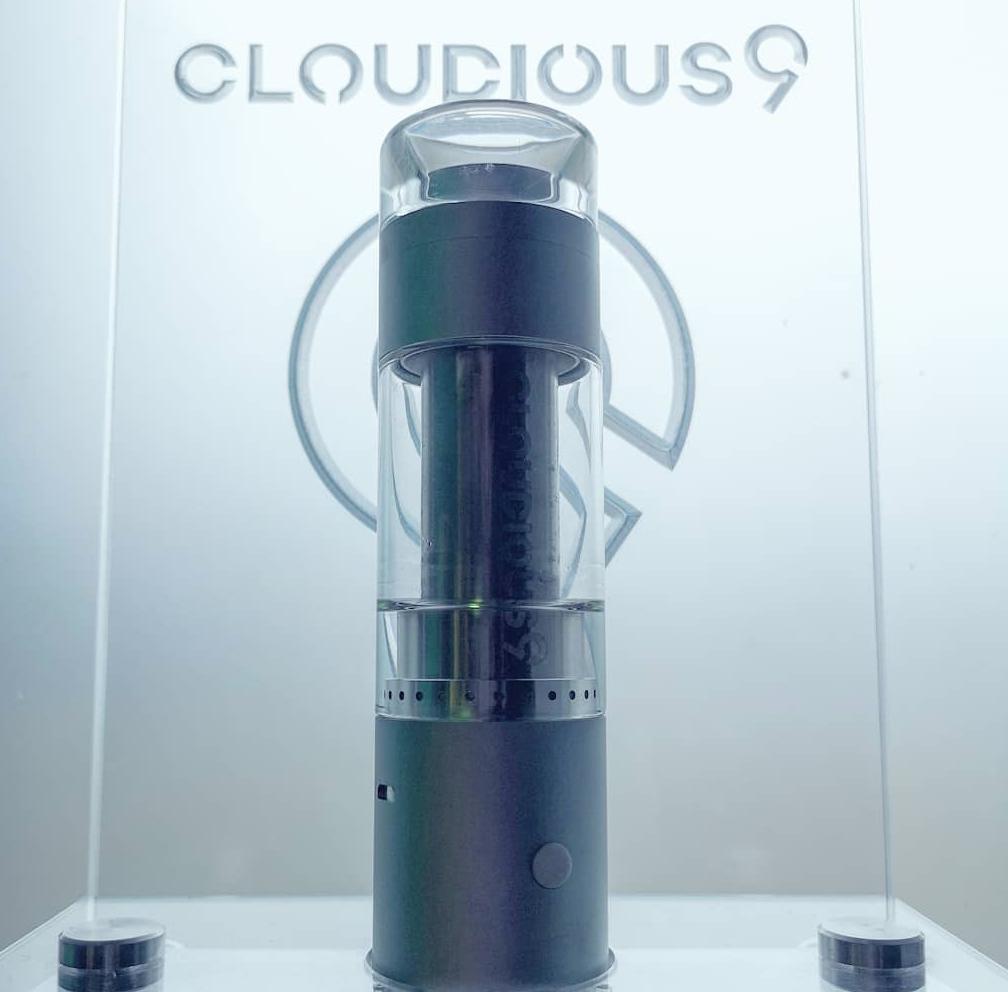 Cloudious9Crew's tweet photo. Revolutionary vaping.
.
.
.
.
#Indica #DryHerb #Herb #Flower #OrganicMMJ #Medicate #Hybrid #Vaporize #MedicinalMarijuana #Vaporizer #MedicalMarijuana #Cloudious #HighTimes #CannabisCommunity #MarijuanaSociety #CannabisCulture #VapeNation #VapeSociety https://t.co/Wp4WyXOesI