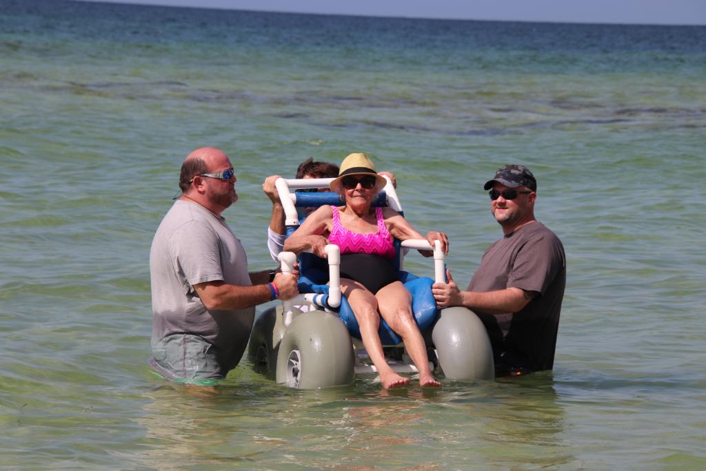 LTCrevolution's tweet photo. Our residents are enjoying their time at Panama City Beach. At Signature, long-term care doesn't mean lifechanging experiences end. ☀️ https://t.co/LxpmrbeNZC