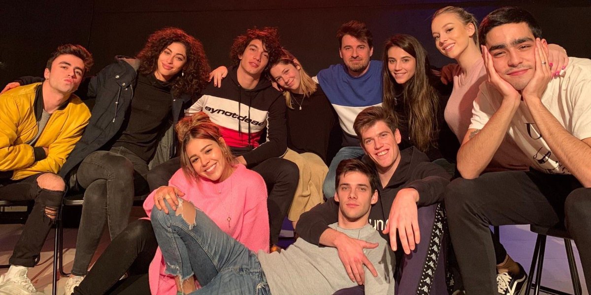 ouiraquel's tweet photo. eu não sei vcs  mas queria sentar no cast de elite https://t.co/mRHQC3OAan