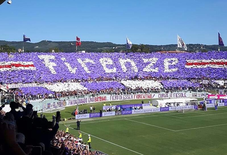 federicagiulia8's tweet photo. #FiorentinaJuve un punto è poco per una bella partita e una coteografia top @acffiorentina  @comunefi https://t.co/cVv3Jt3D4u