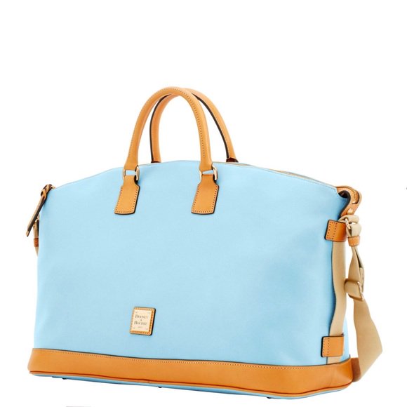 BonusBuys4Less's tweet photo. So good I had to share! Check out all the items I'm loving on @Poshmarkapp #poshmark #fashion #style #shopmycloset #dooneybourke: https://t.co/2lk1n5HHHr https://t.co/GUsqltvj5E