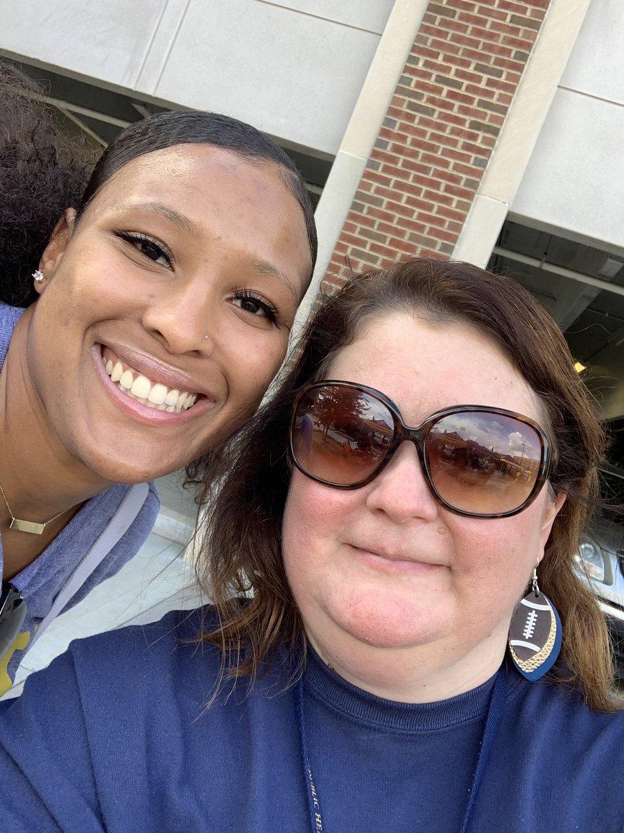 janstork9's tweet photo. Look who came by our tent today! I was so super excited to see her!!! Thanks @her_withthepuff. We loved seeing you!! #etsuwbb #etsualumni https://t.co/QKNVOxFNUg