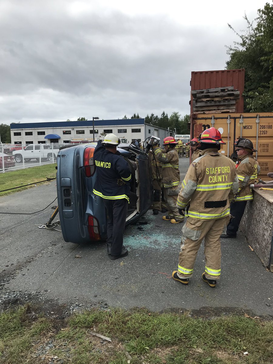 Scfrdtraining's tweet photo. Another busy day with lots going on at the @staffcofire Training Center. EMT students worked to continue learning to assess and treat patients, FF class learned how to extricate victims, and Fire Instructor students learned the basics of teaching. https://t.co/mamPs9eqAO