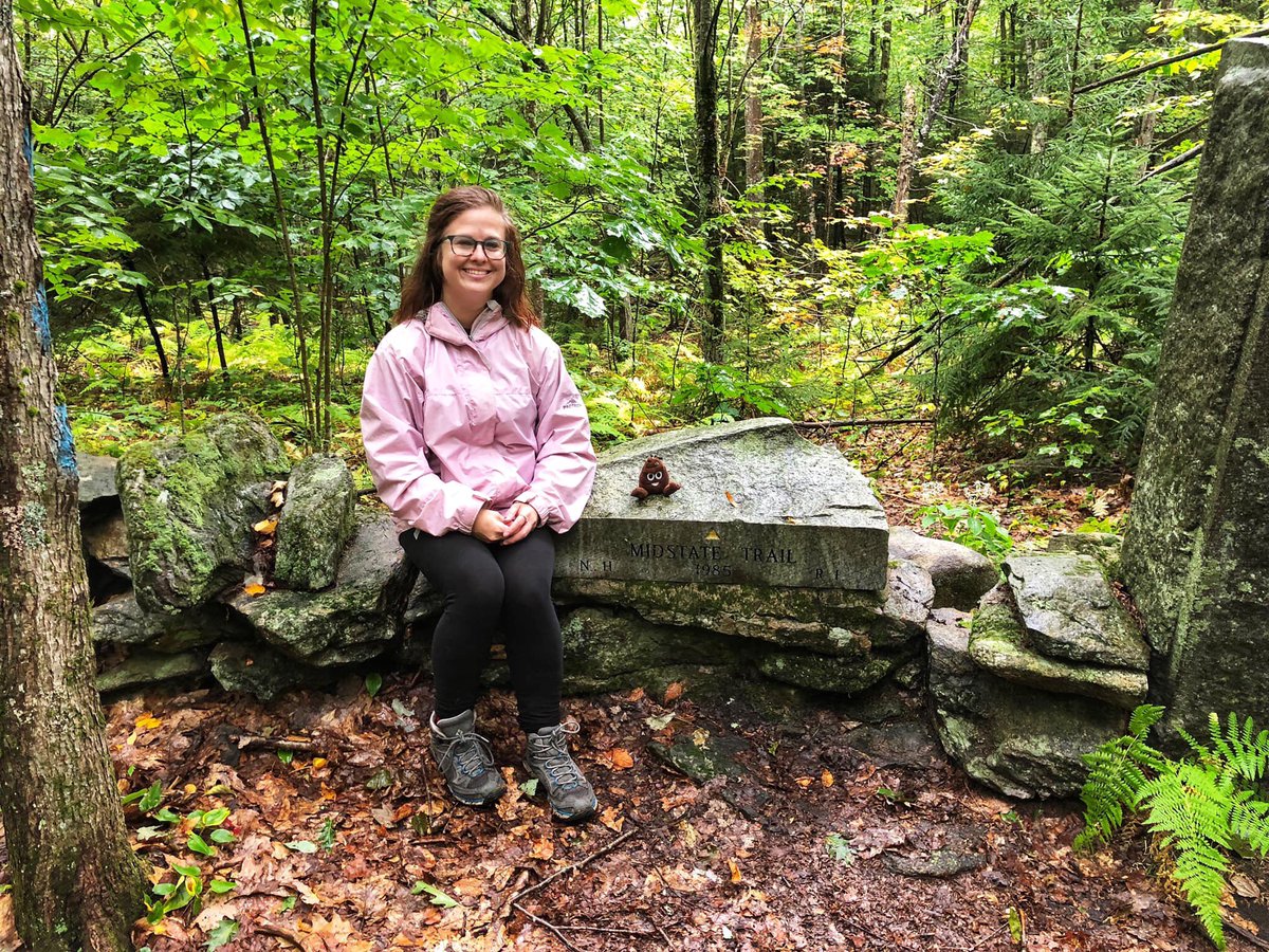 CourtV117's tweet photo. Beautiful, rainy hike with my cousin today 💚🌿🌼 https://t.co/1b2mYyGYM2