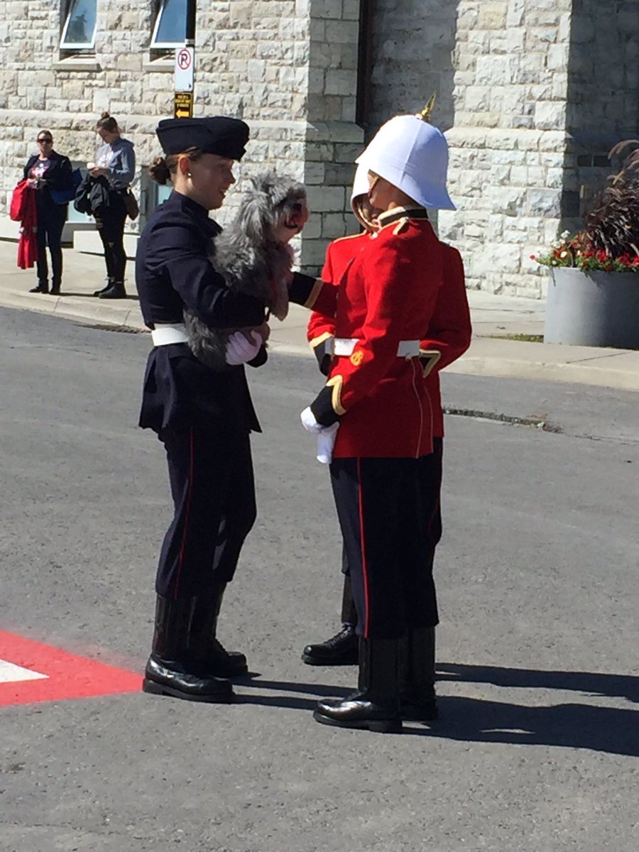 notsobigkahuna's tweet photo. Sergeant Wallace got to go to the ceremony today! @RMCCanadaCMR #gomhdgo 🇨🇦 https://t.co/JbfjTLGoAZ