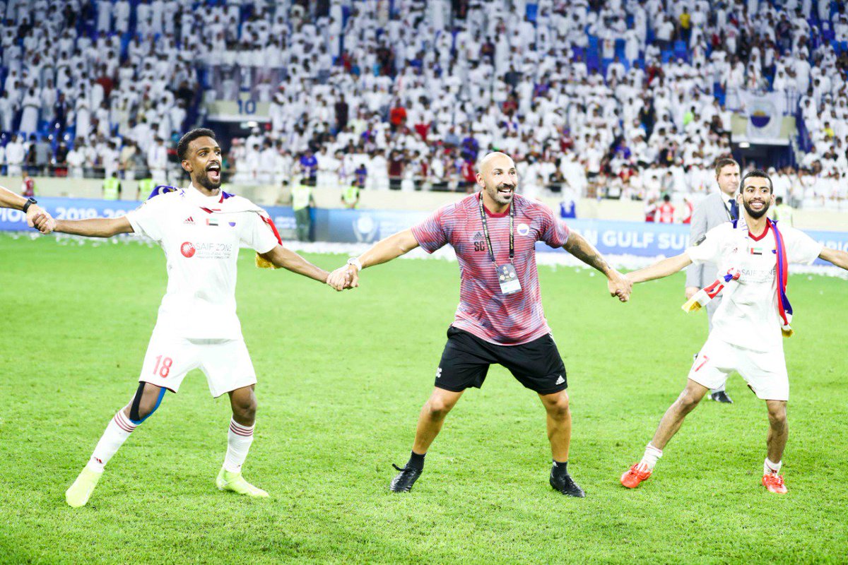 SharjahFC's tweet photo. نعم #أنت_السوبر_ياملك
#كأس_سوبر_الخليج_العربي https://t.co/lCWjqKrM71