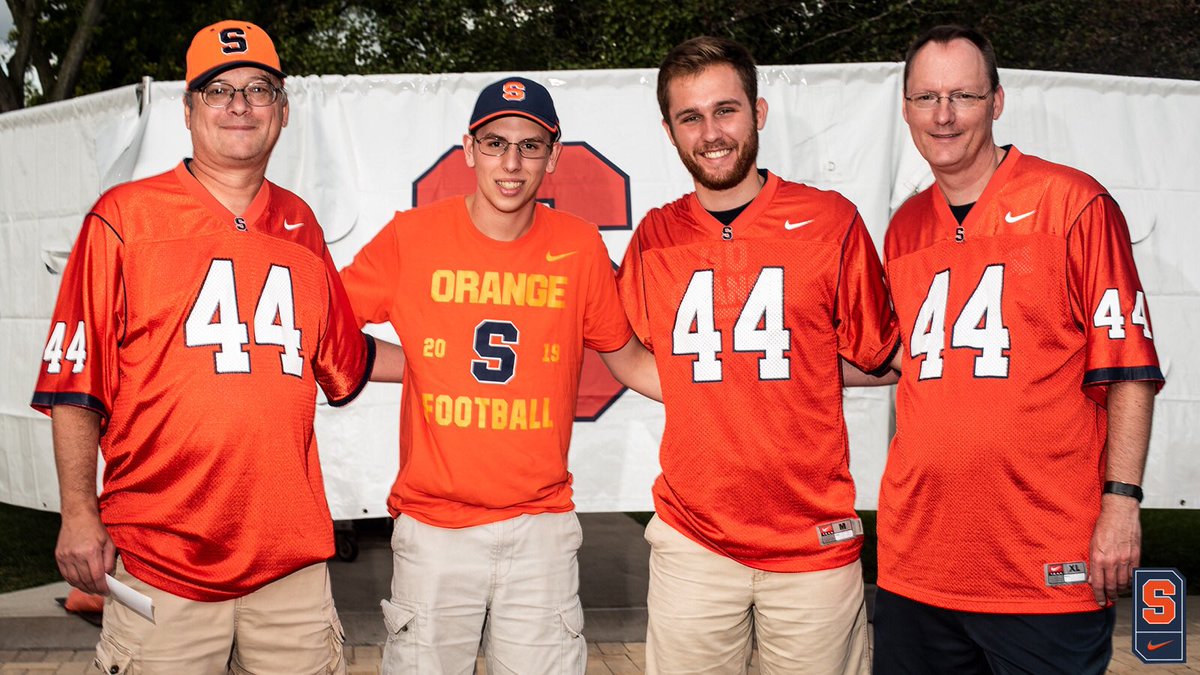 Cuse's tweet photo. #OrangeNation is ready https://t.co/IzfywLIdXe