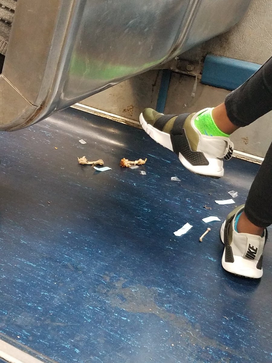 StoryStStudio's tweet photo. C'mon now @SEPTA Please put forth a greater effort to keep buses and trains clean. I've never seen anyone cleaning anything on @SEPTA - ever. https://t.co/2TTnAgFe05
