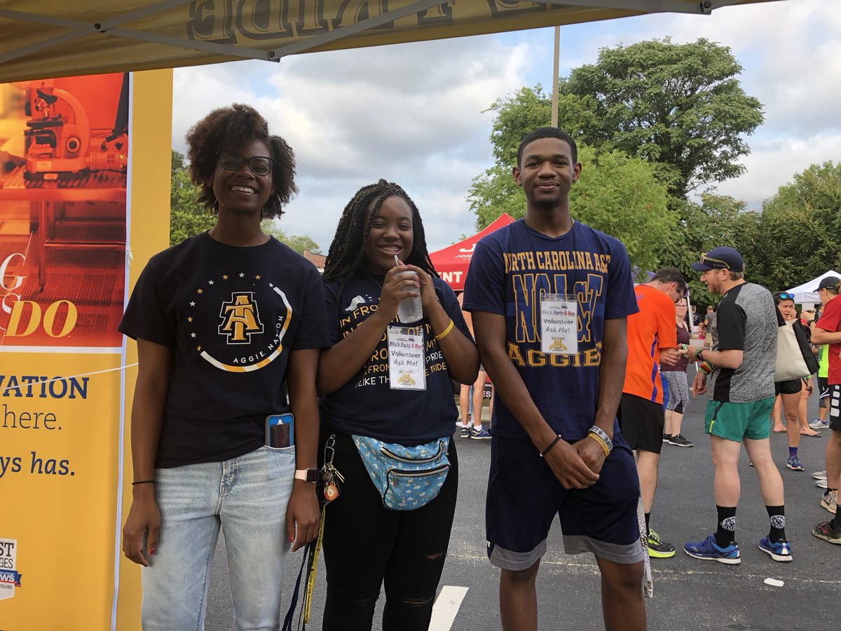 BryleTheDoc's tweet photo. Aggies RUN... Aggies Volunteer...
#Run4Greenway #NCAT https://t.co/IhbsBazu54