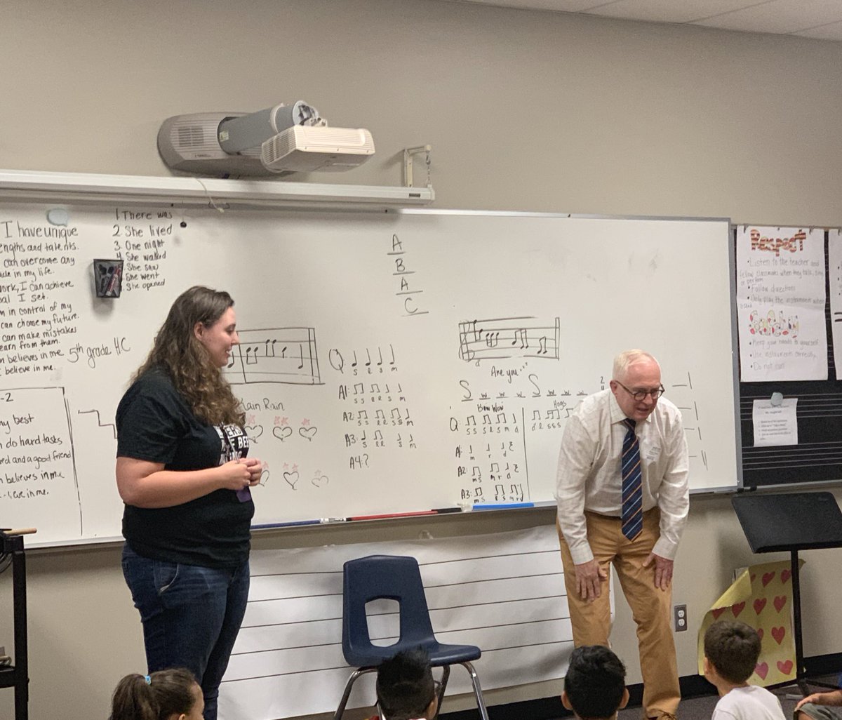 Ms. Vaughn’s music students are showing off their musical skills to Dr. Tacka. Fun! #AISDGameChangers <a href="/KodalyToday/">Kodály Today</a> <a href="/kodalyedu_tx/">Kodály Educators of TX</a> <a href="/Perez_Elem/">Perez Elementary</a>