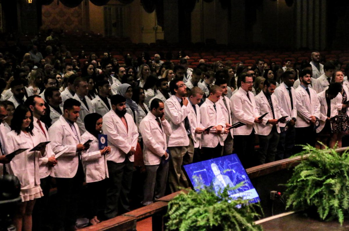 1LECOM's tweet photo. Congratulations to LECOM Erie's newest class of PharmD's! ππ₯Ό
#LECOMWhiteCoat #LECOM2022 https://t.co/WuOaXGxVJo