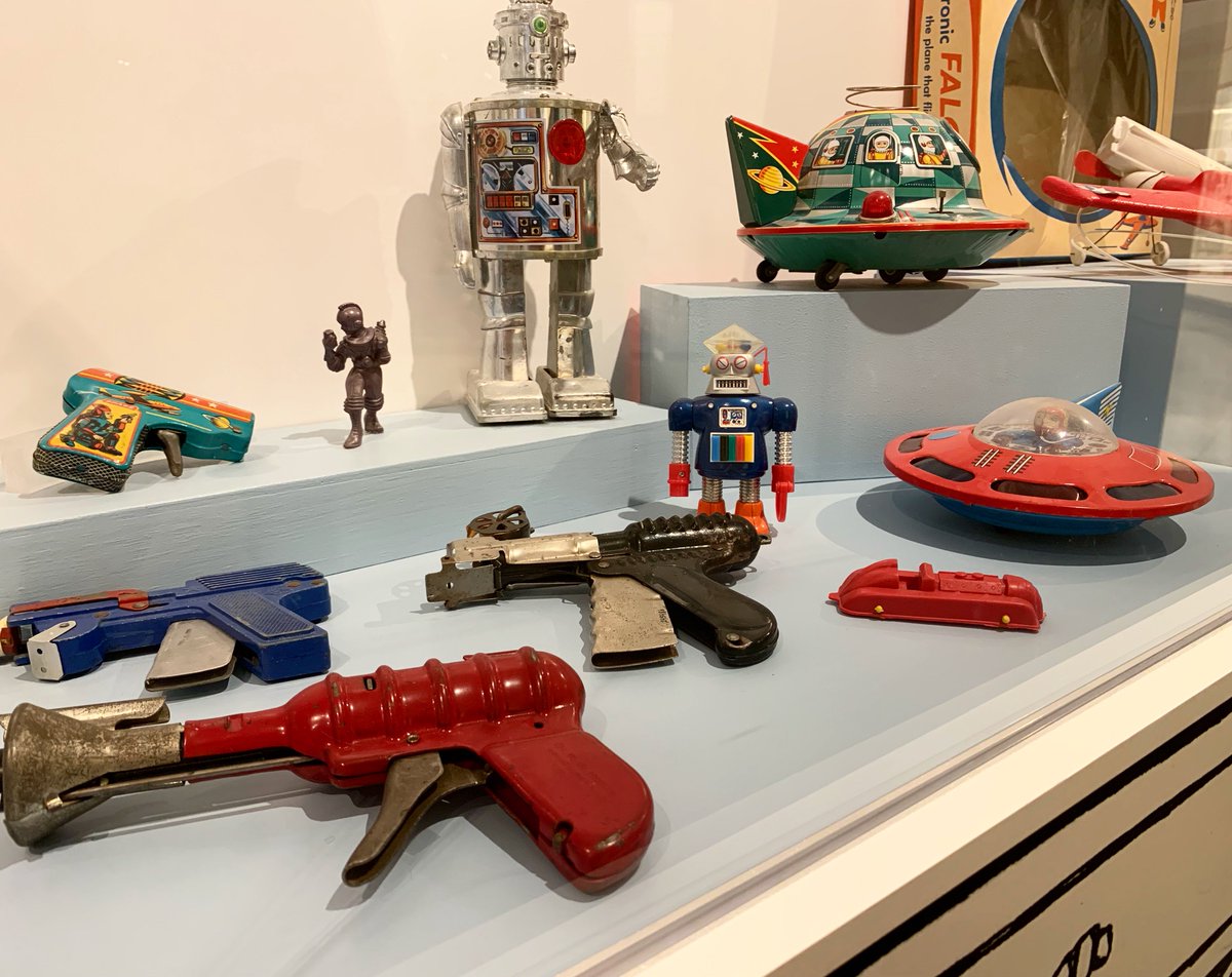 hbaskas's tweet image. Thanks, @toyminiature for a lovely tour! #KC #ithinkkc #CreativeKC #StuckatTheAirport