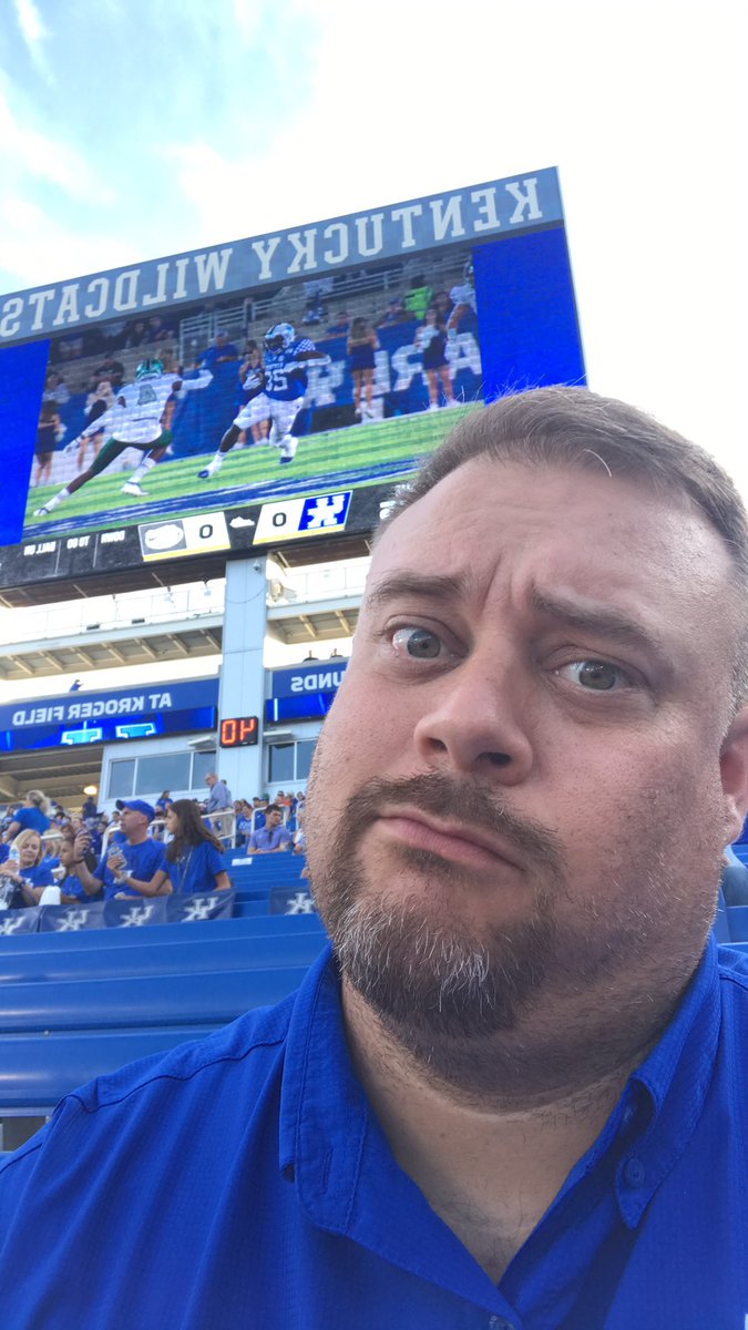 buck_john's tweet image. Excuse me Mr Gator but you gots to go!!!! #weareuk