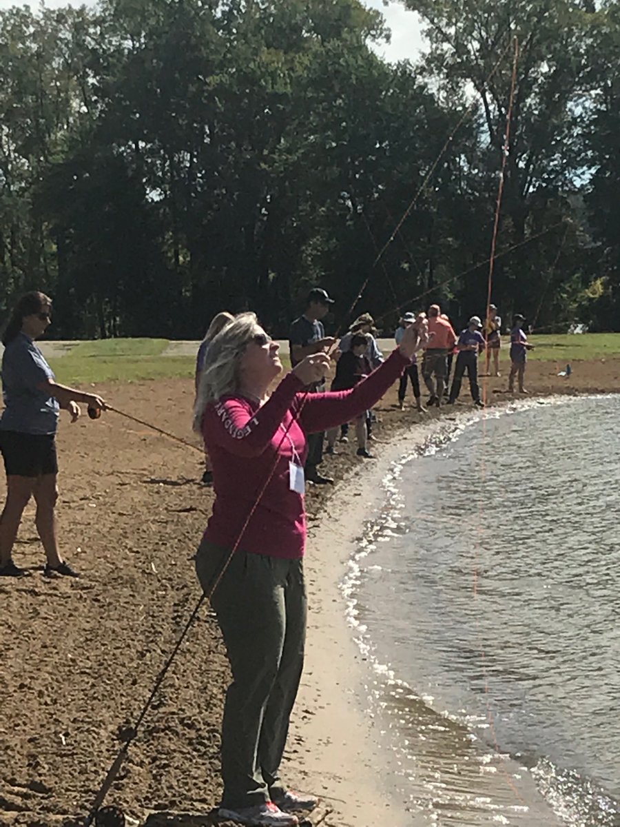 FHMOM1's tweet photo. Fly fishing  at the Ohio Women’s Outdoor Adventure Weelkend!  #OWOA19 https://t.co/9hJcSnIv8G