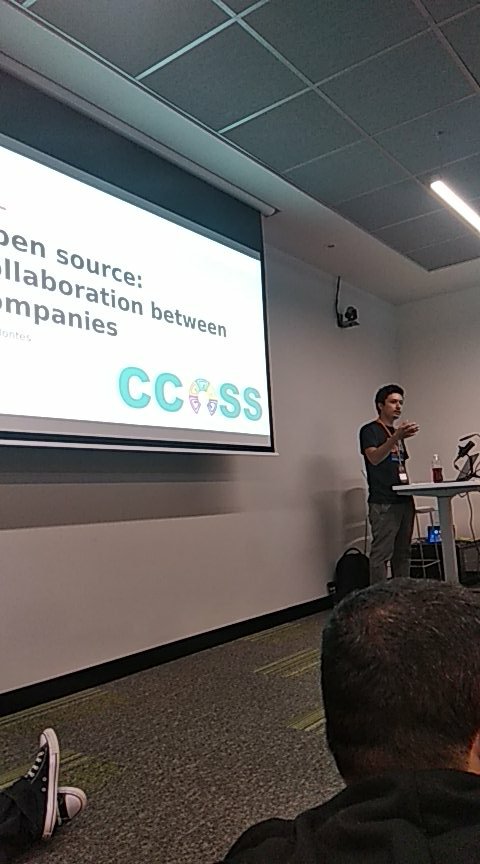 also from our Guadalajara team of rock stars we have Julio Montes with @katacontainers and how to collaborate via open source between companies at #ccoss #IamIntel