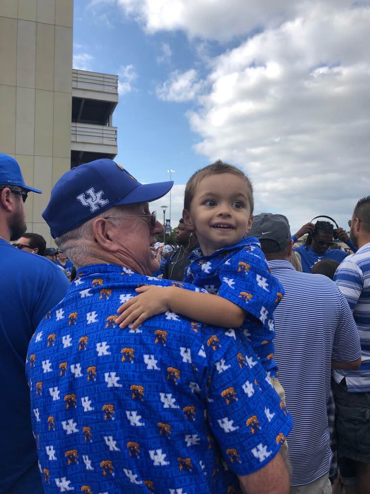 Boyd4255's tweet photo. #WeAreUK GO CATS!! https://t.co/6ljI5ad3V5