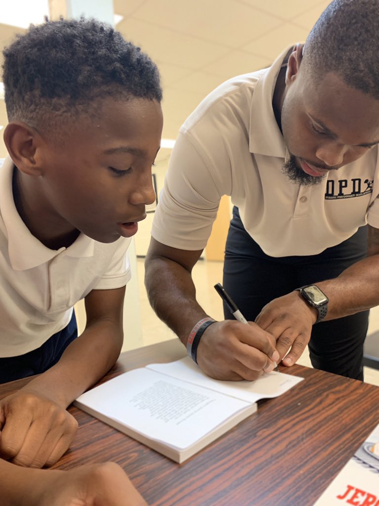 Dynamic_DPD's tweet photo. Thank you to Back field In Motion (@BIMNash ) for purchasing “So Now What “ for the members of your organization , while also allowing me to share insights and words of wisdom with the upcoming generation. Start exactly where you are and inspire someone else.#IMPACToverinfluence https://t.co/jcBPRbetd8