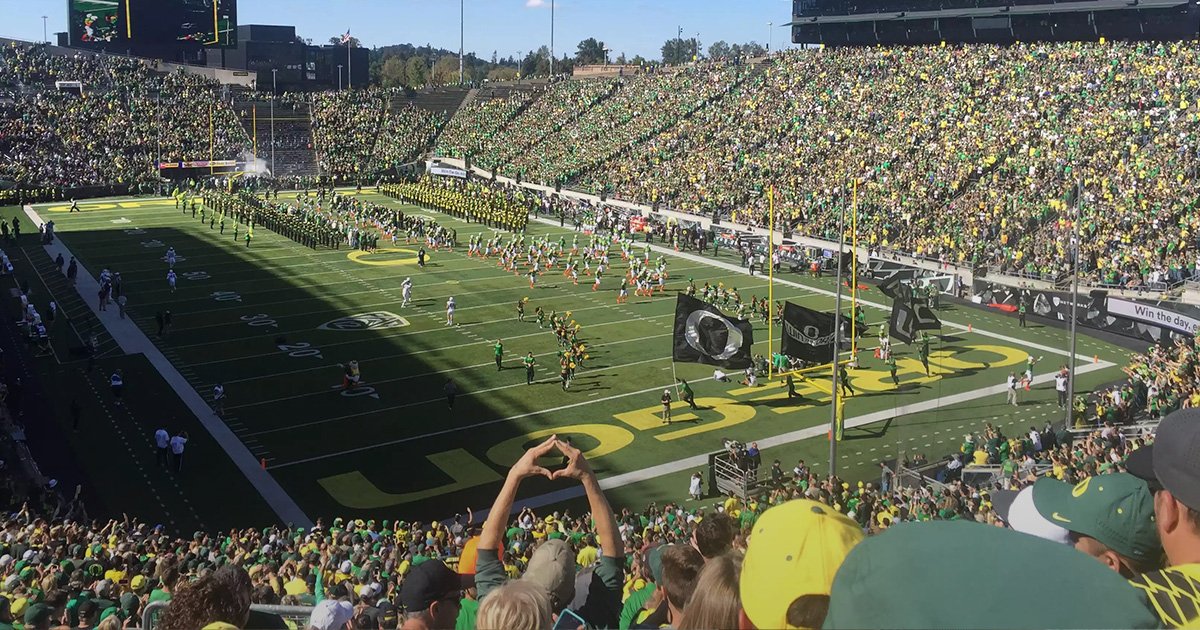TheDuckCard's tweet photo. It's gameday! Who's joining us at the game today? https://t.co/Esvy60VnzR