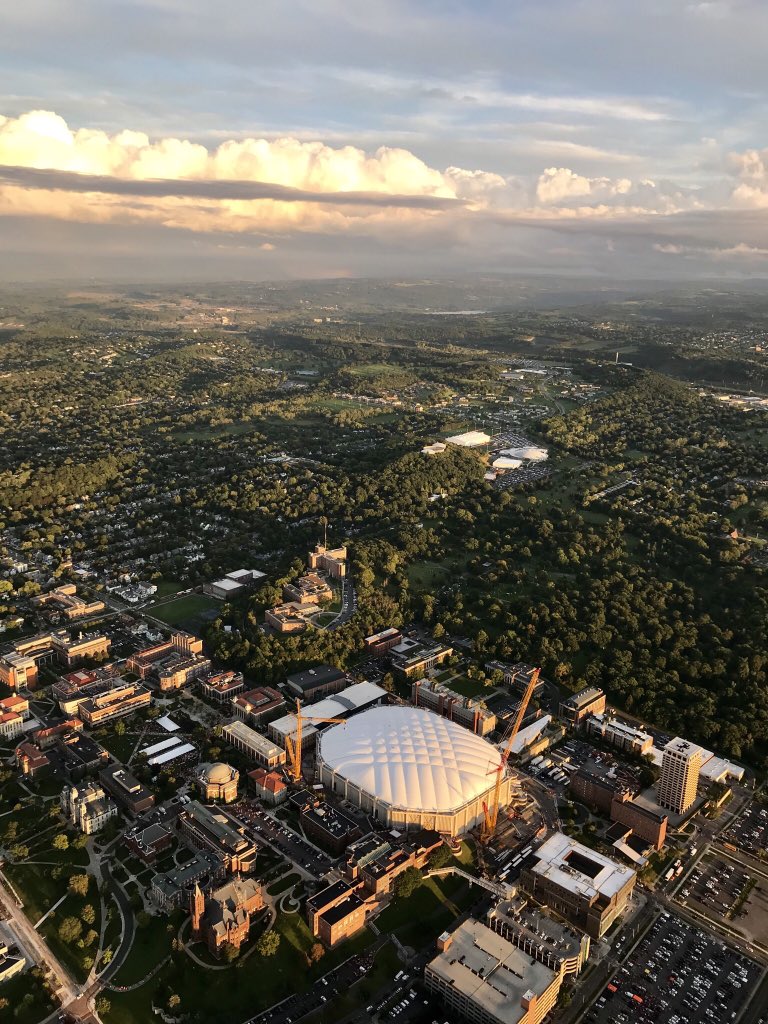 GoodyearBlimp's tweet photo. We had to get one last look at the Carrier Dome while we’re still inflatable family. 

#1 Clemson vs Syracuse - it’s gonna be a gas. https://t.co/lU272gf064