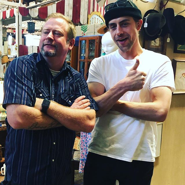 UrbanRcLA's tweet photo. Met another Reed today holy crap!!! Spelled Reid but close enough. Only Reid I’ve ever met and he is cool too! Cut from the same cloth!! #reedsarerad #reidsarerad https://t.co/RB6ZUAiugH https://t.co/mp0DkABkZc