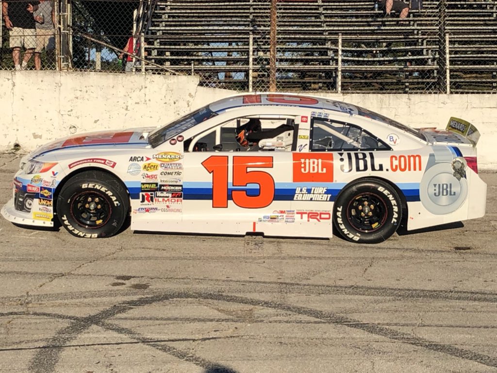 VenturiniMotor's tweet photo. #ARCAThrowback @Salem_Speedway https://t.co/a9j9FGNkbA