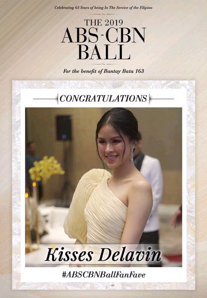 MyloveKisses2's tweet photo. Ito ang nagagawa ng artistang pinahahalagahan niya ang mga supporters niya lalo na Kissables niya kahit maraming di nagkakaunawaan pro pagdating skanya nd siya matitiis ng supporters niya illalaban parin siya congrats  @KissesDelavin

#ABSCBNFanFaveKISSES3Peat

KISSES DELAVIN https://t.co/UHjwNjM1bI