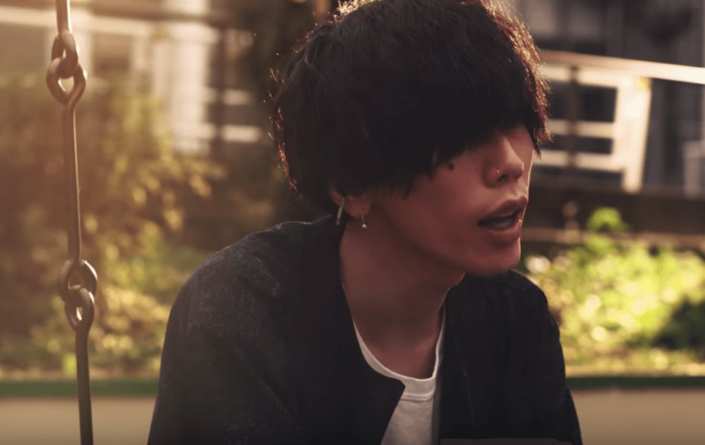 A Yo この3人 顔似すぎじゃない 米津玄師 灰色と青 から 神山羊 青い棘 から 須田景凪 Moil から