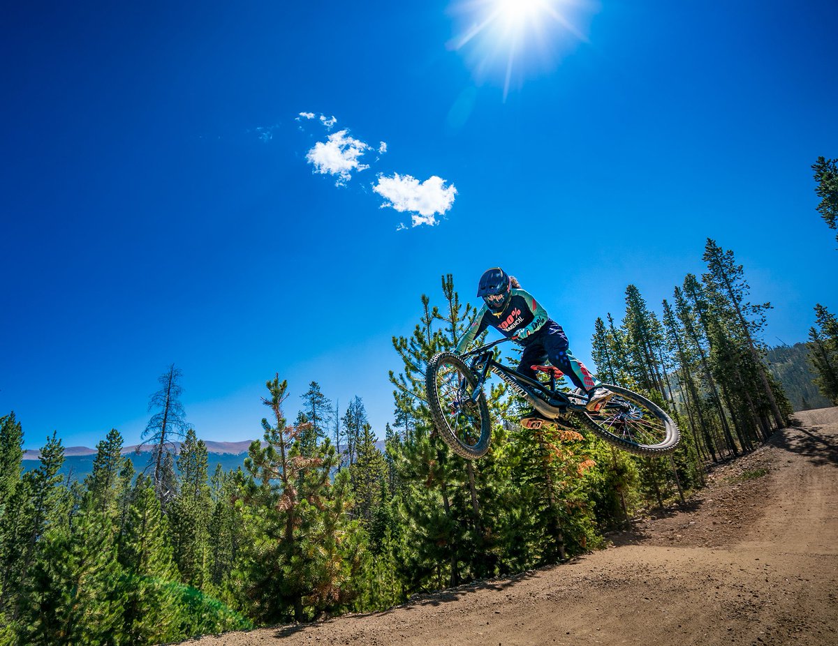 trestlebikepark's tweet photo. 💥SEASON EXTENSION💥 We're giving you an extra weekend to ride! Trestle will be open Oct. 4, 5, &amp; 6 from 10am - 5pm with access via the gondola &amp; Olympia Lift. Come send off this season right! 🚲: @samanthasorian0 📸: @carlgotone #TrestleBikePark #RideYaDamnBike https://t.co/m3q7RJs46t