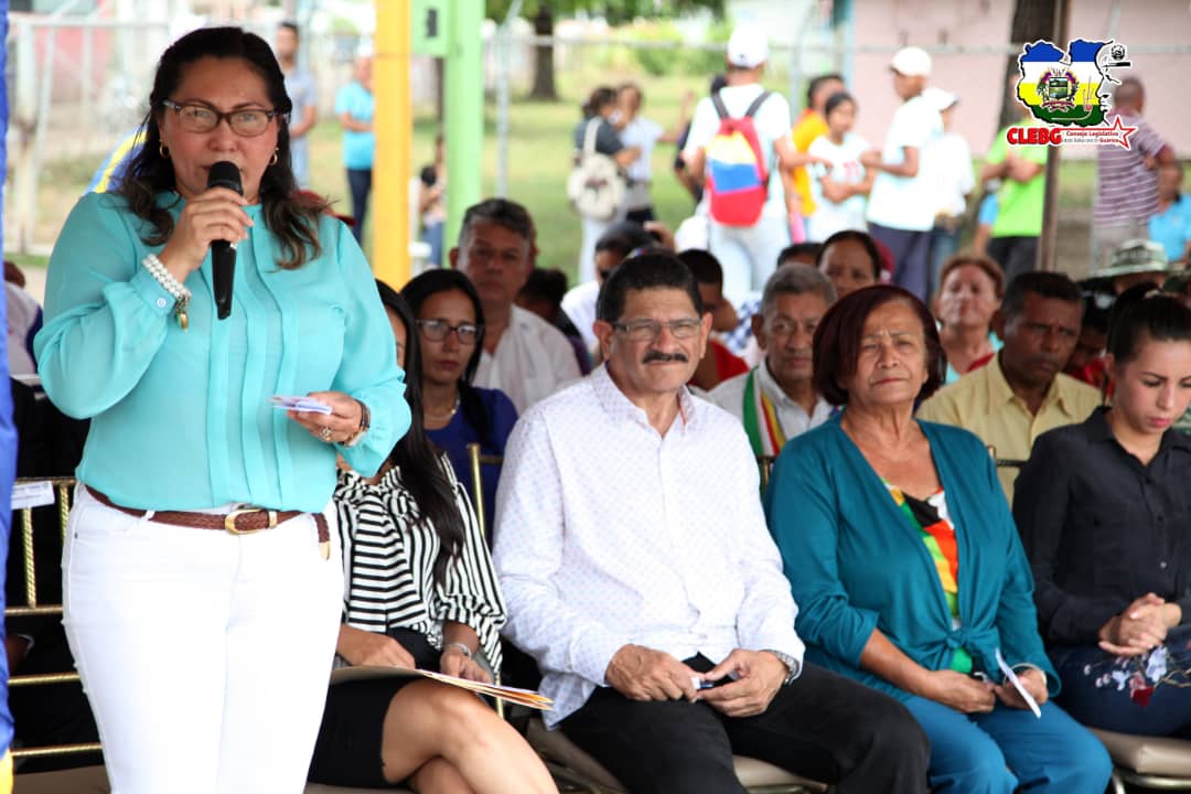Clebguarico's tweet photo. Así lo dijo la presidenta del Parlamento Guariqueño Migdalia Hurtado, "Estoy feliz de estar junto al hermoso pueblo de El Sombrero honrando al Coronel Julián Mellado, hijo ilustre de mi amada Patria, quien lucho por esta hermosa tierra". https://t.co/dExLg4wTR8