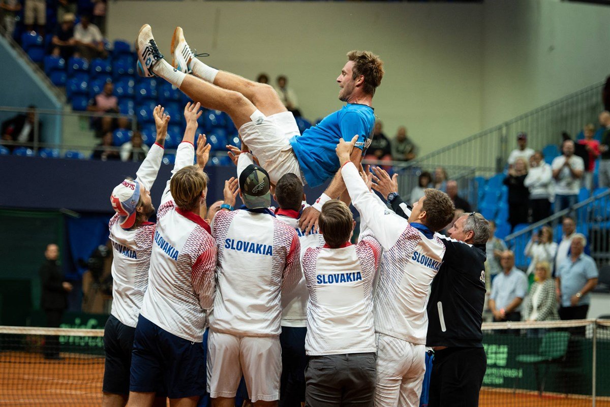 CopaDavis's tweet photo. #Qualifiers2020: 🇸🇰🇦🇹🇸🇪🇧🇾 se clasifican con épica

🧐detalles👉https://t.co/R2xRGM3ZSa

#CopaDavis #daviscupmadridfinals https://t.co/tTtf9eNQ9t